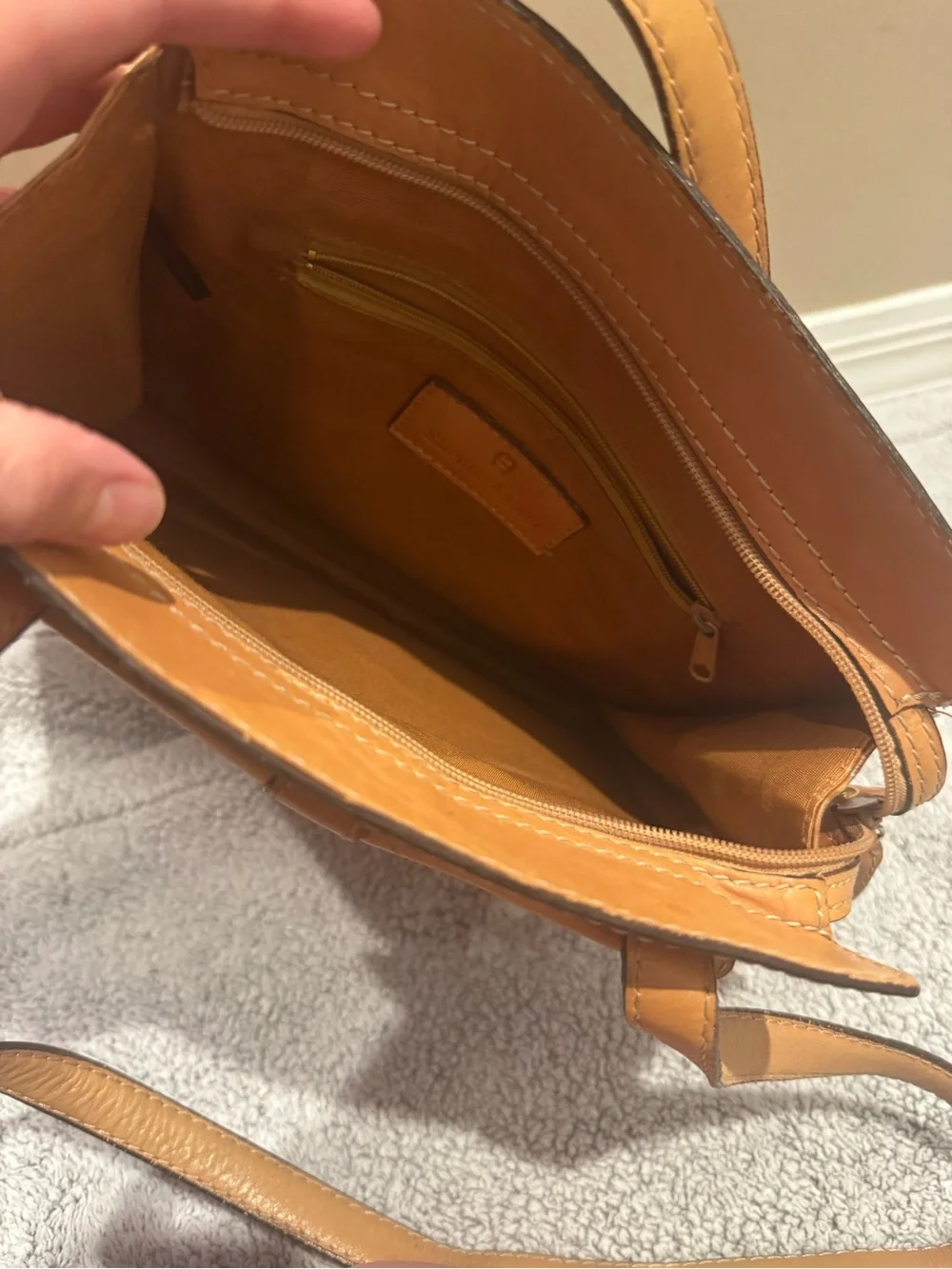Vintage Etienne Aigner Leather Shoulder Bag in Tan by